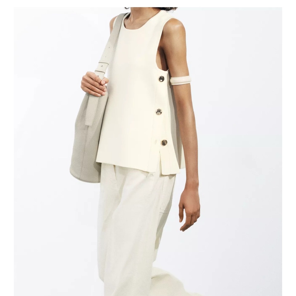 ZARA SIDE BUTTONED OVERSIZED KNIT VEST, Cream S NWT